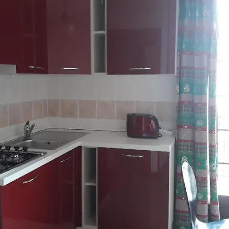 Apartment Gemuetliche Ferienwohnung In Cassone Di Mit Garten