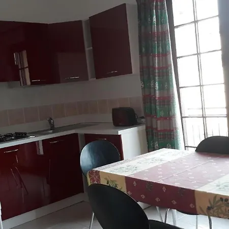 Gemuetliche Ferienwohnung In Cassone Di Mit Garten * Malcesine